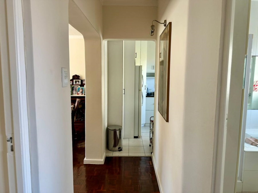 2 Bedroom Property for Sale in Sea Point Western Cape